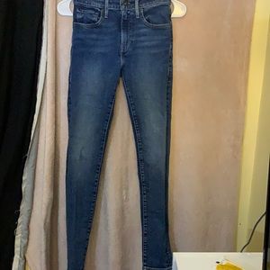 Levi High rise Skinny jeans size W24 L30 women’s